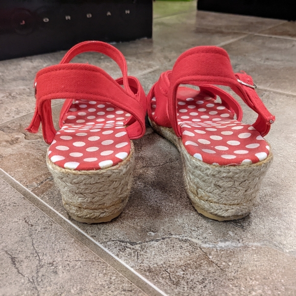 Stunning women red platform sandals in size 7 - Picture 3 of 4